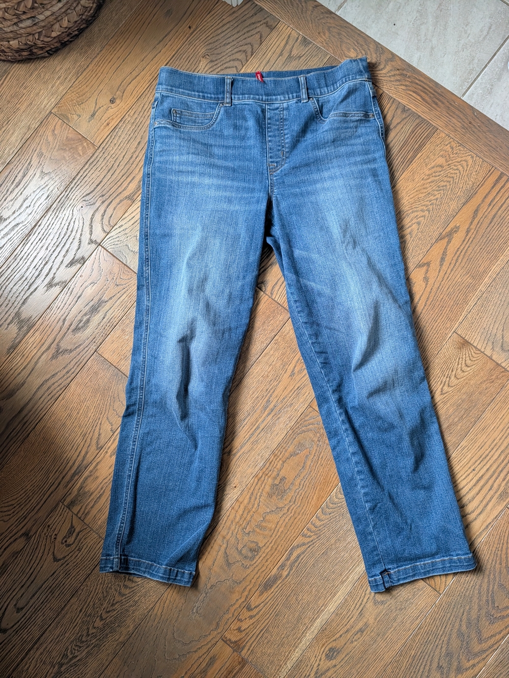 SPANX Straight-Leg Women’s Jeans in Medium Blue Wash